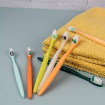 Zahnbürstengriff aus wiederbefüllbarem Bioplastik - Apimani