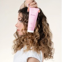 Shampoing cheveux bouclés | Luxéol | Définition des boucles