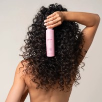 Crème de soin Luxéol spécialement conçue pour prendre soin et sublimer les cheveux bouclés.