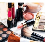 Natürliches Make-up | Saubere Schönheitskosmetik | Univers Emilie